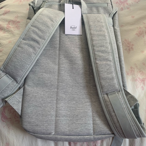 Herschel Grey Backpack - Picture 3 of 4
